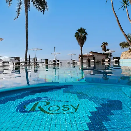 Rosy كابو فاتيكانو