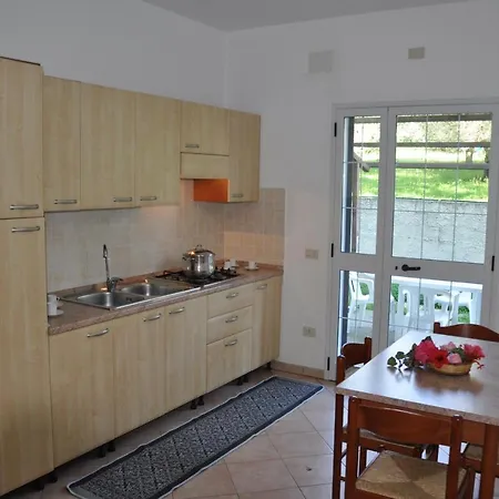 شقة فندقية Rosy 4*