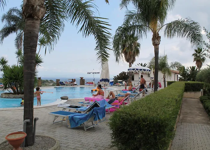 Rosy Lägenhetshotell Capo Vaticano