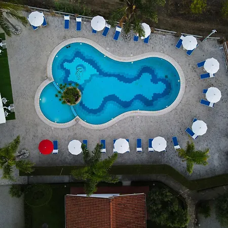 Rosy 3*