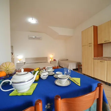 Rosy Aparthotel