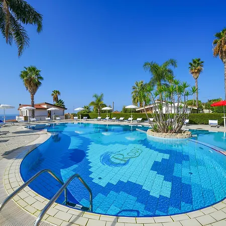 Rosy Aparthotel