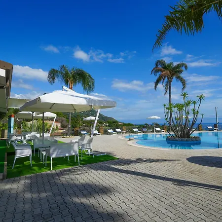 Aparthotel Rosy Capo Vaticano