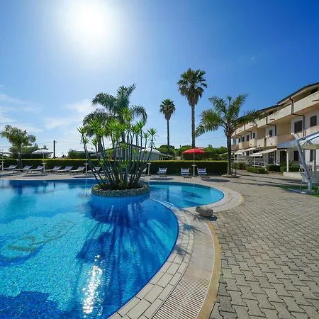 Rosy 4* Capo Vaticano