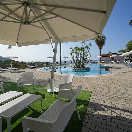 Rosy Aparthotel
