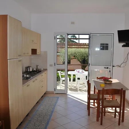 Rosy Aparthotel Capo Vaticano