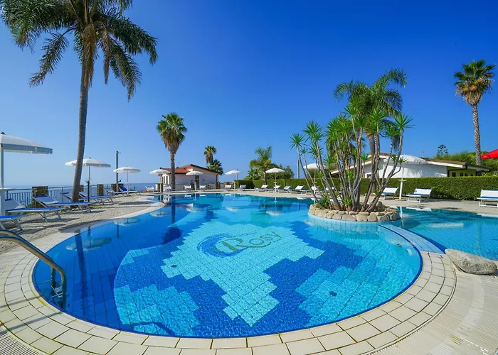 アパートホテル Rosy 4*